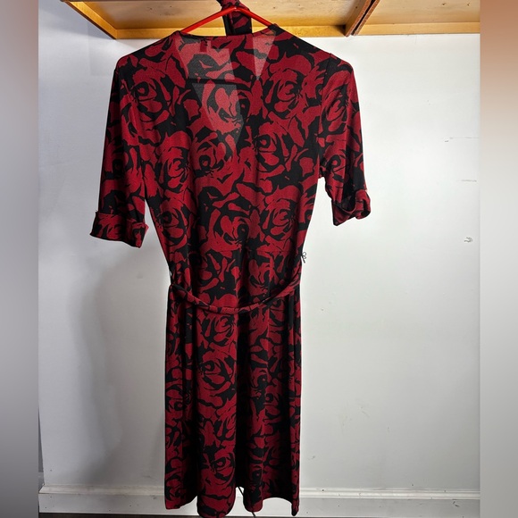 Apt 9 Fit And Flare Stretch Faux Wrap Red Black Print Fitted Dress With Belt S - Picture 2 of 5